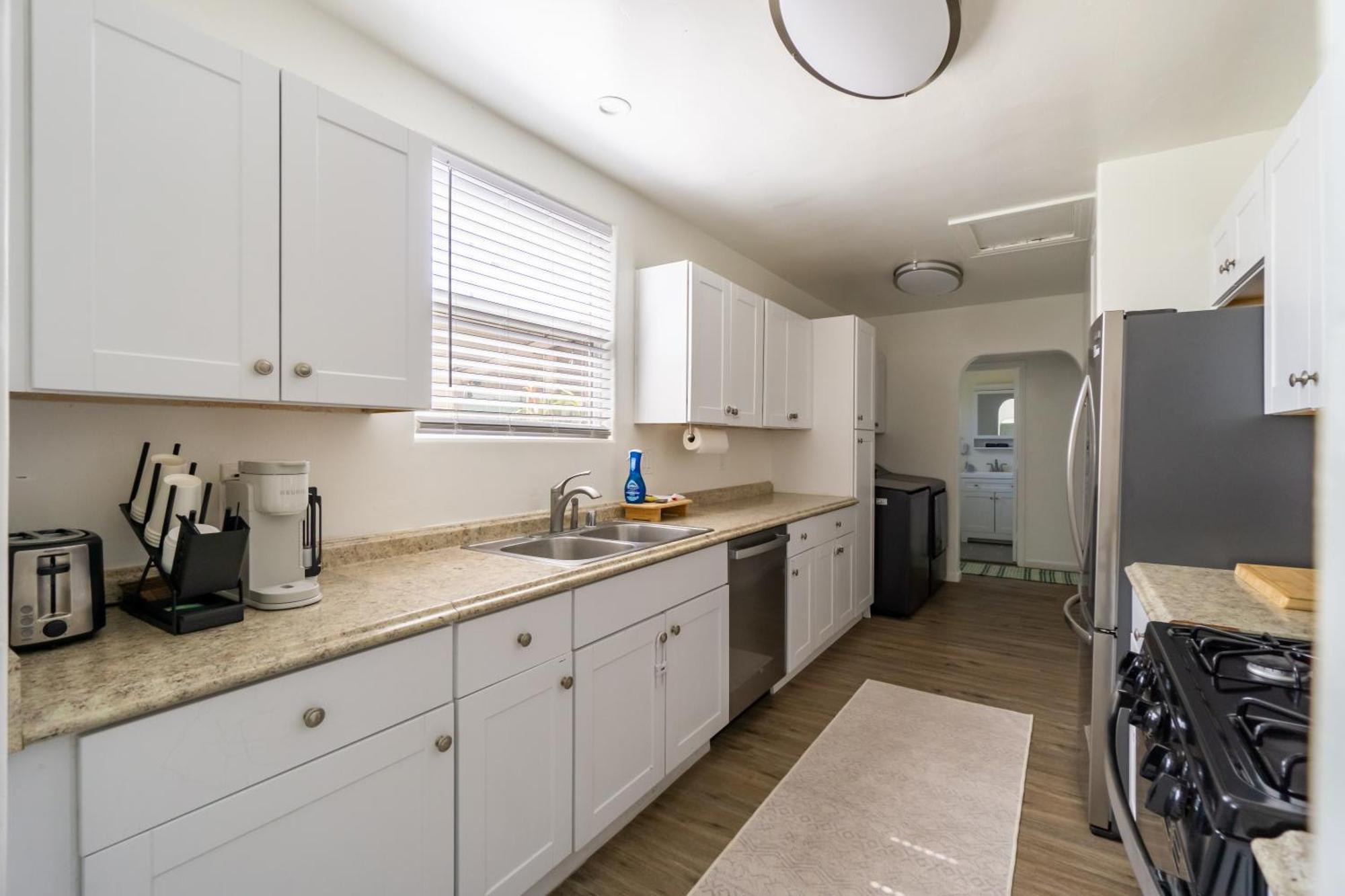 The Touch Residences At 46th St *