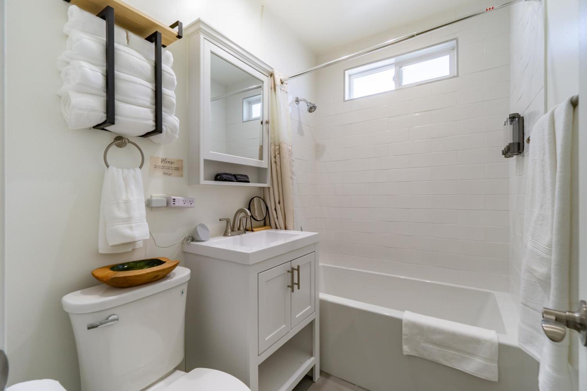 The Touch Residences At 46th St